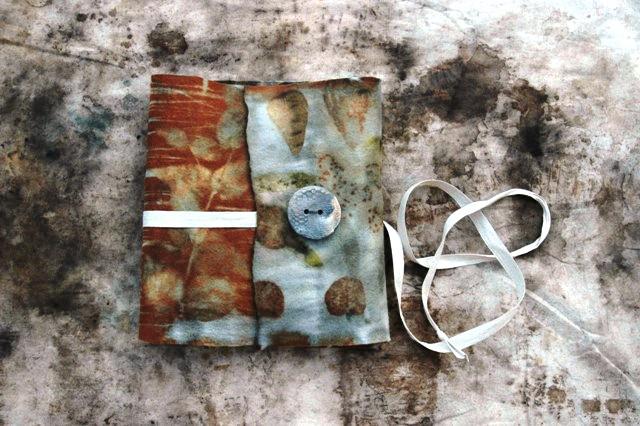 Pojagi en feutre de laine et ecoprint by Fabienne Rey
